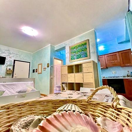 Francesca Apartments Ostia ภายนอก รูปภาพ